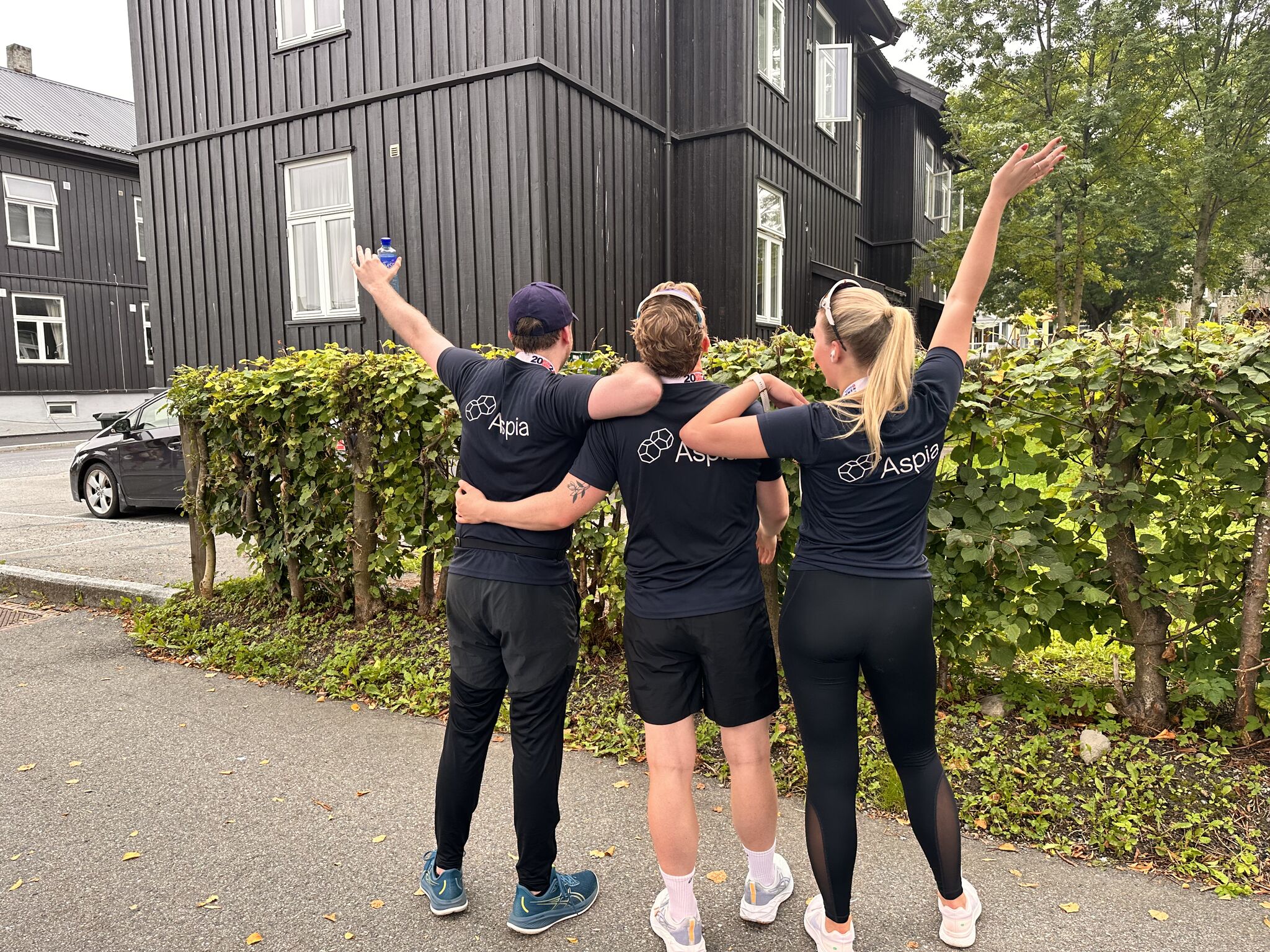 Aspia trio ute på løping