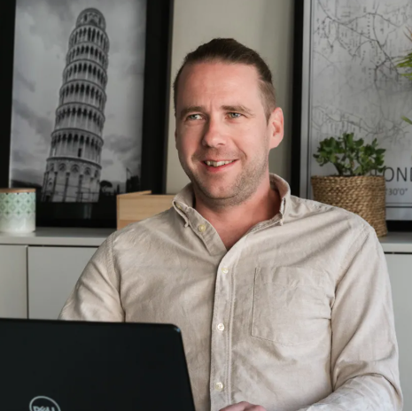 SJT Trade on Accountorin tyytyväinen asiakas