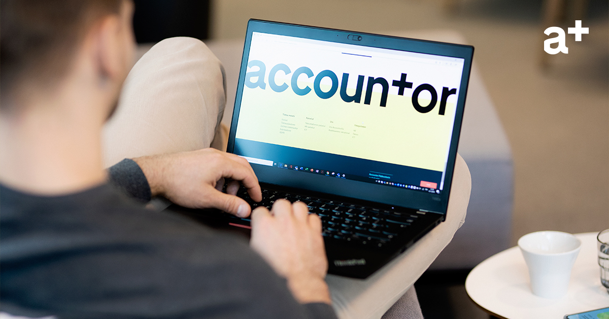 man-laptop-casual-office_1200x628